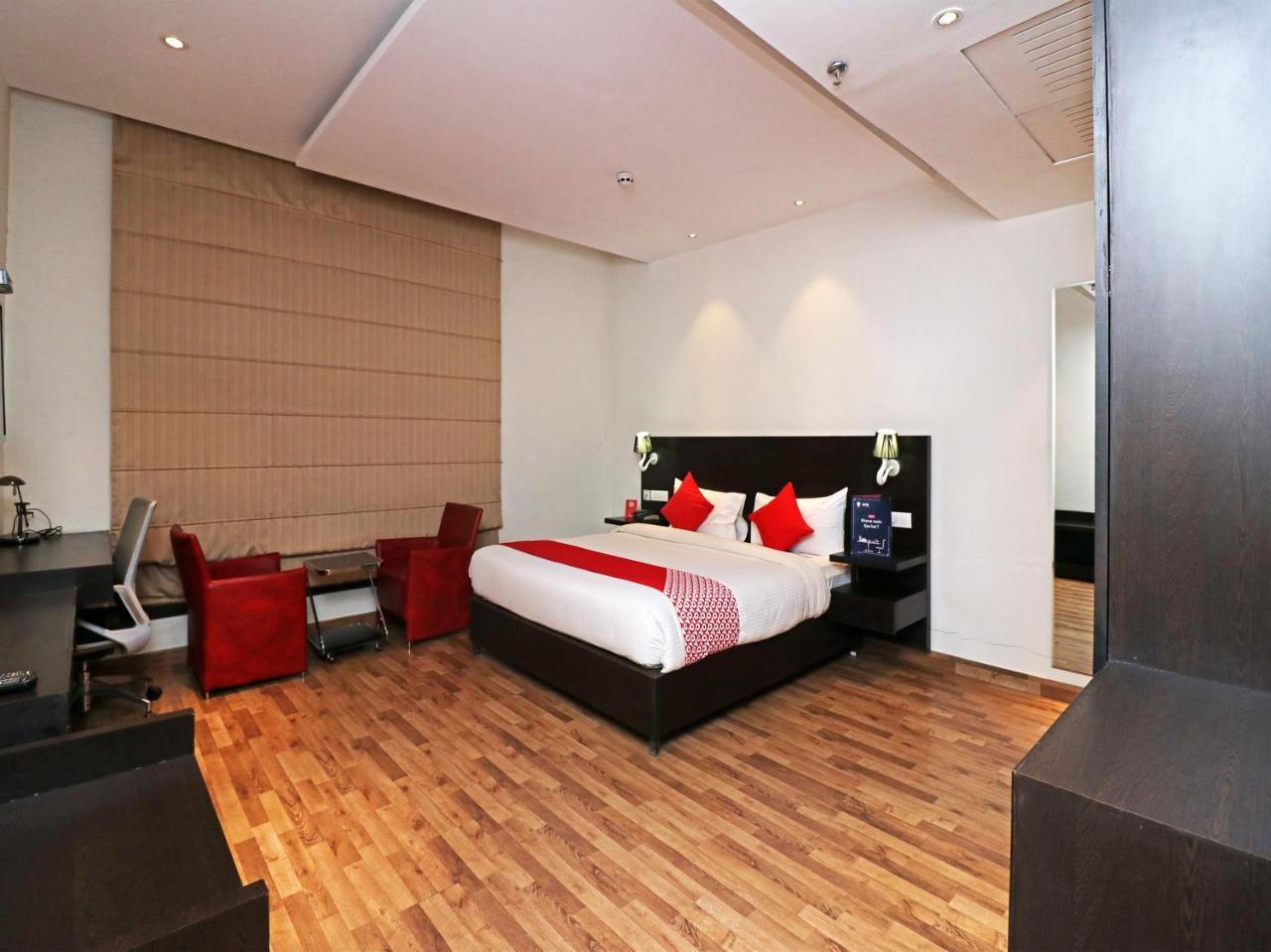 Capital O 19296 Joy Inn & Suites Bhiwadi Zewnętrze zdjęcie