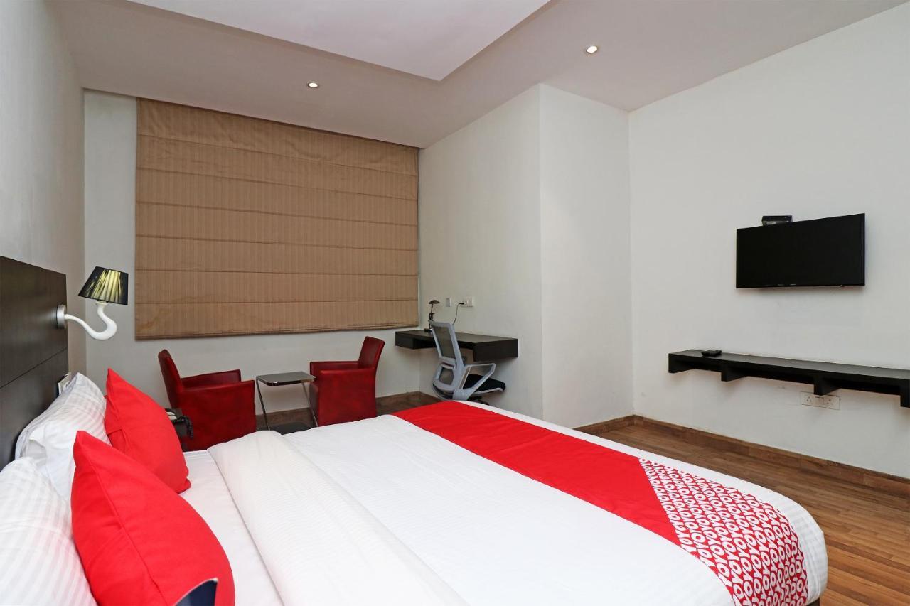 Capital O 19296 Joy Inn & Suites Bhiwadi Zewnętrze zdjęcie