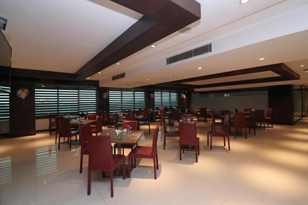 Capital O 19296 Joy Inn & Suites Bhiwadi Zewnętrze zdjęcie